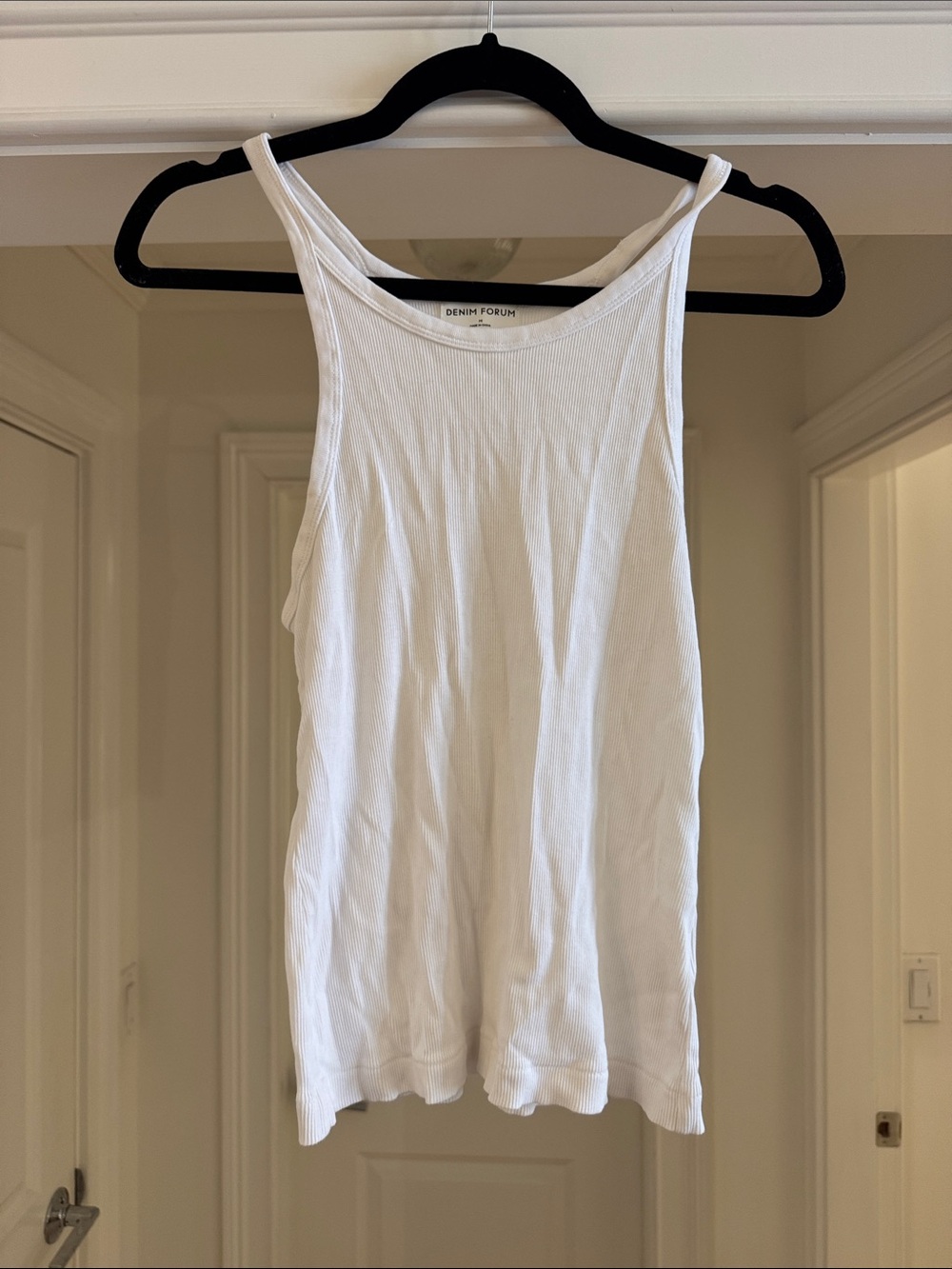 Denim Forum White Ribbed Scoop Tank